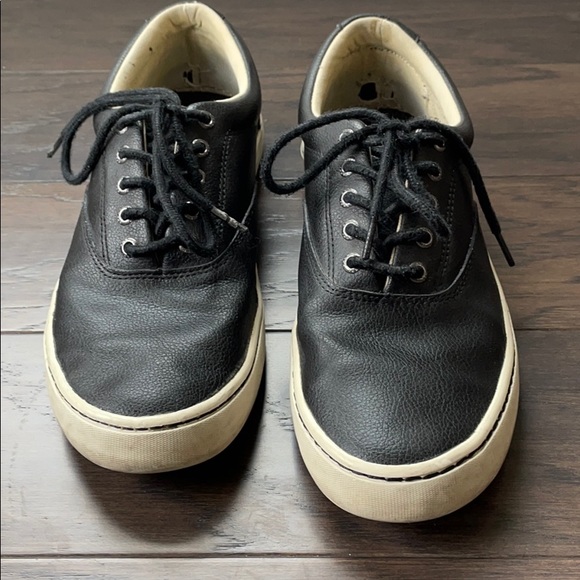 Sperry Other - Sperry lace-up black leather boat shoes